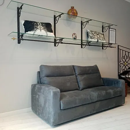 Apartament Einaudi 56