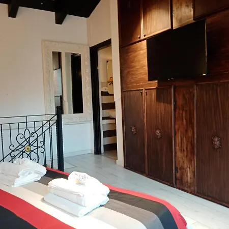 Apartament Einaudi 56