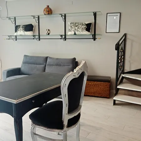 Einaudi 56 Lejlighed